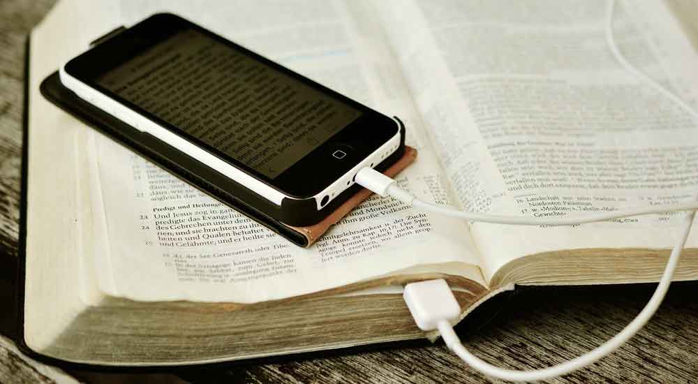 Zachęcamy do włączenia się w inicjatywę z hasztagiem #BibliaNaDziś
